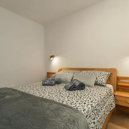 Milina - Apartman Lumbarda